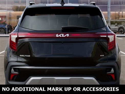 New 2026 Kia Seltos EX image 13
