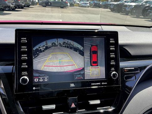 Used 2022 Toyota Camry XLE w/ Navigation Upgrade Package FWD image 24