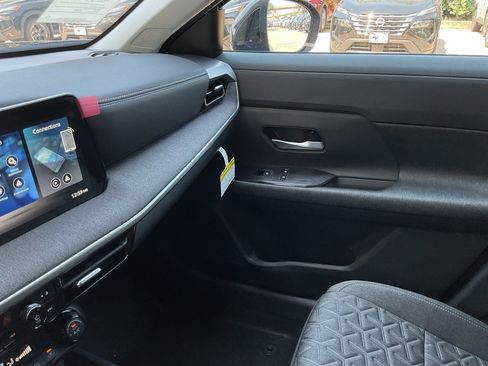 New 2026 Nissan Kicks SV image 37