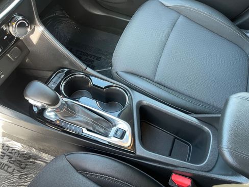 Used 2025 Buick Encore GX Preferred image 41