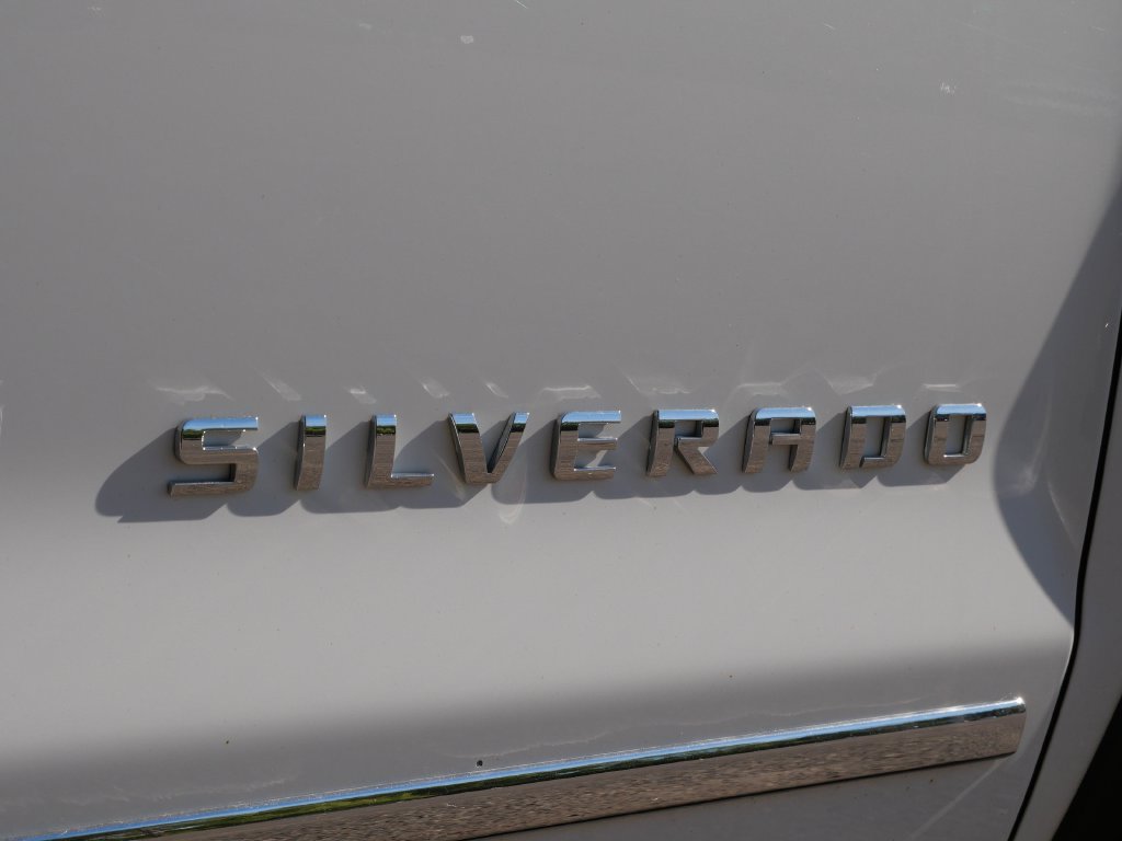 Used 2016 Chevrolet Silverado 1500 LTZ Z71 w/ LTZ Plus Package AWD/4WD image 10