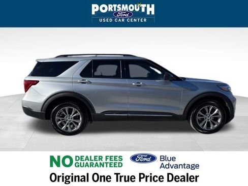 Certified 2022 Ford Explorer XLT w/ Equipment Group 202A image 6