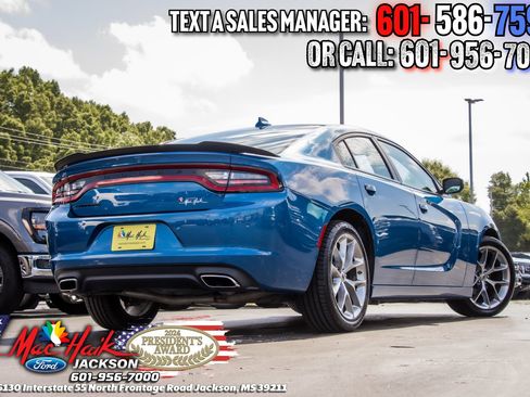 Used 2022 Dodge Charger SXT w/ Plus Group RWD image 6