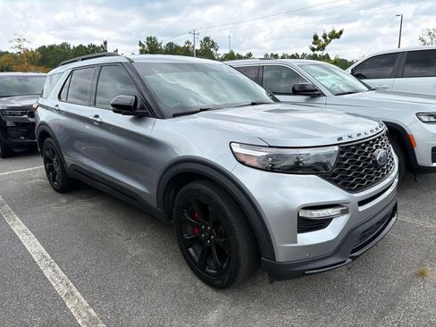 Used 2023 Ford Explorer ST w/ Equipment Group 401A RWD image 3