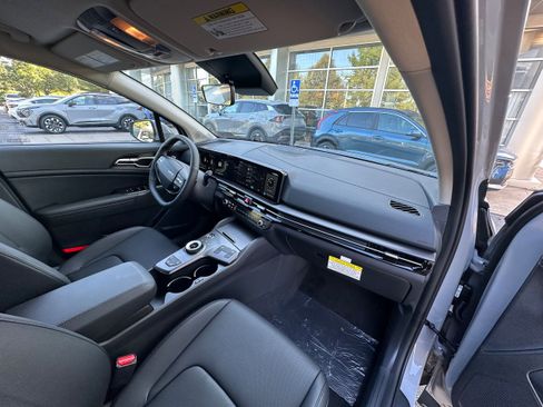 New 2026 Kia Sportage EX image 27