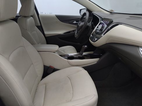 Used 2020 Chevrolet Malibu Premier FWD image 21