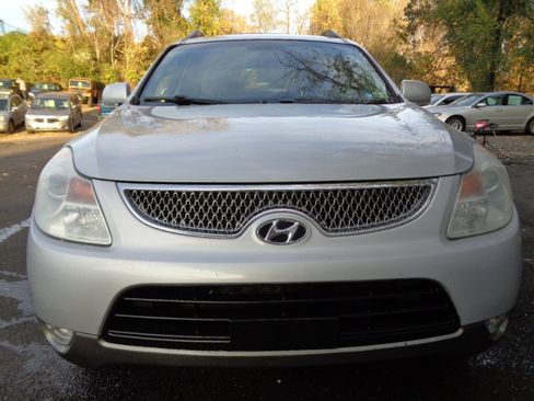 Used 2011 Hyundai Veracruz GLS image 2