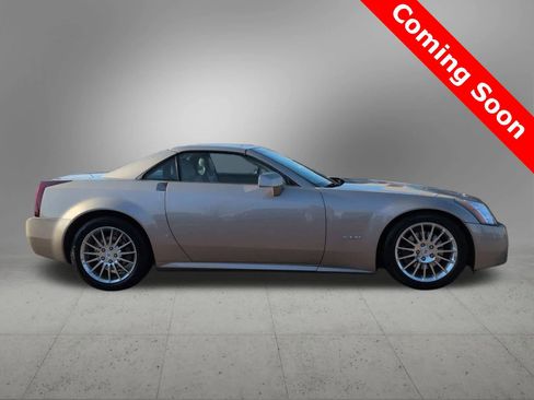 Used 2008 Cadillac XLR image 7
