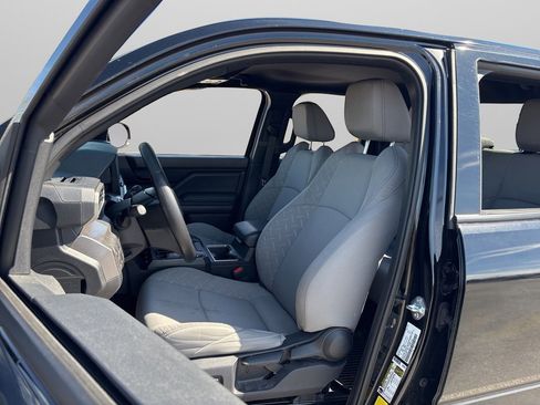 Certified 2025 Toyota Tacoma SR5 image 27