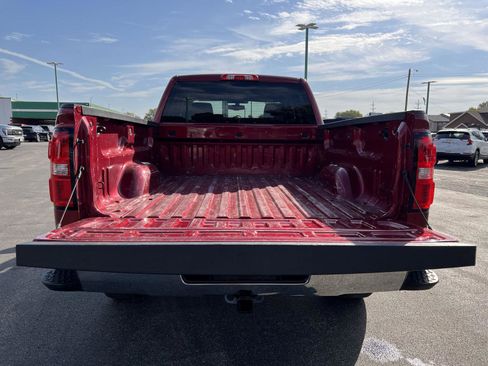 Used 2019 GMC Sierra 1500 SLE w/ SLE Value Package image 43