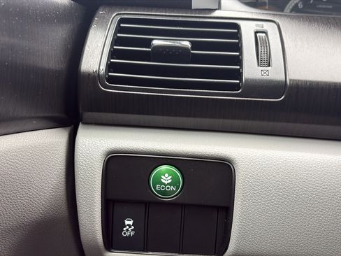 Used 2015 Honda Accord EX image 24