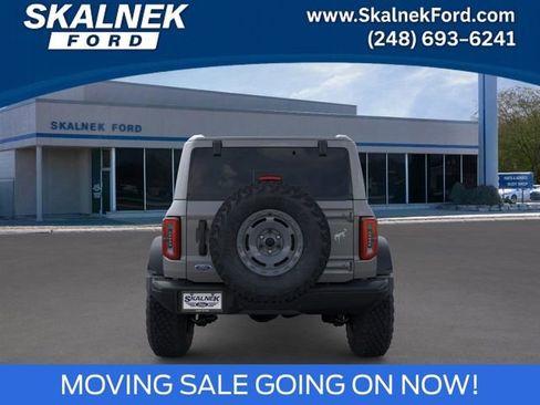 New 2025 Ford Bronco Badlands w/ Sasquatch Package AWD/4WD image 5