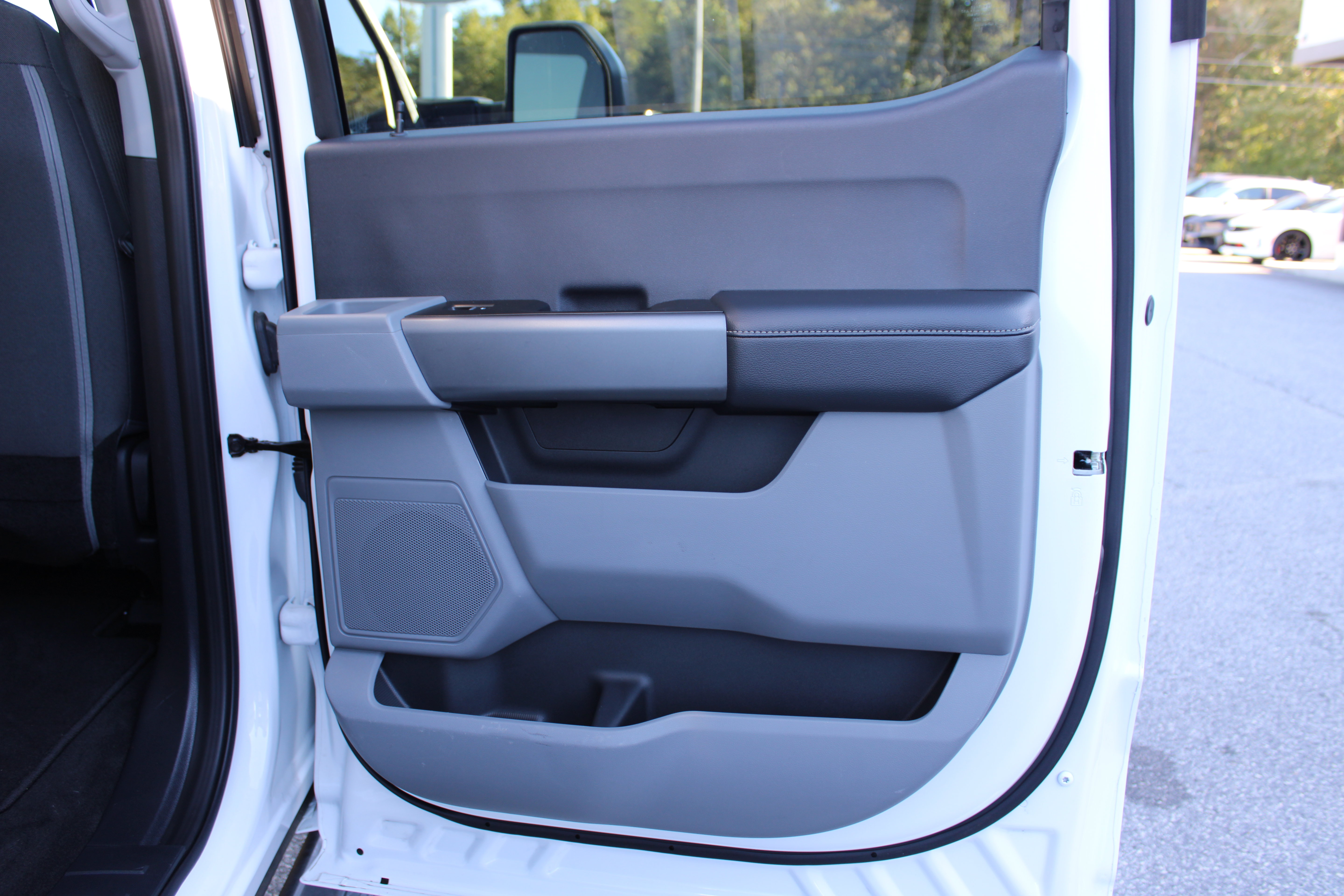 Used 2024 Ford F250 XL w/ STX Appearance Package AWD/4WD image 14