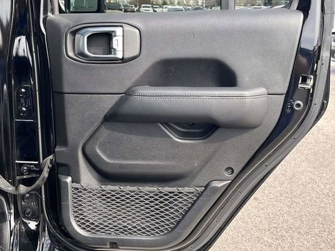 Used 2021 Jeep Wrangler Unlimited Sahara image 22