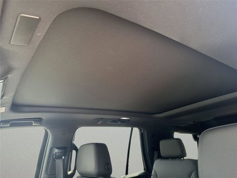 New 2026 Chevrolet Tahoe Z71 AWD/4WD image 12