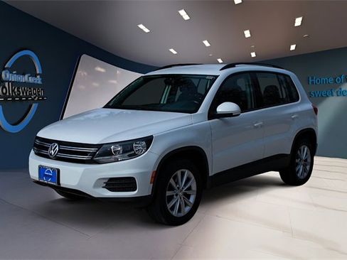Used 2018 Volkswagen Tiguan Limited image 8