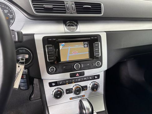Used 2014 Volkswagen CC Sport FWD image 13