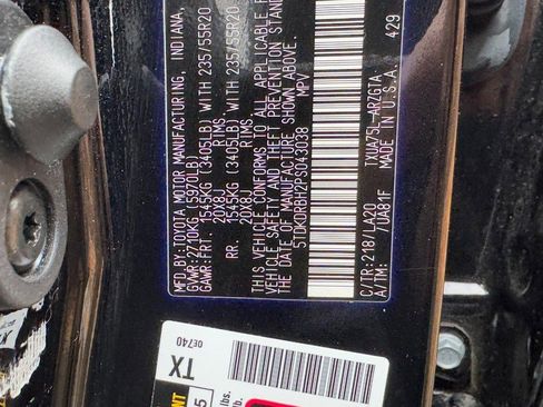 Used 2023 Toyota Highlander AWD image 27