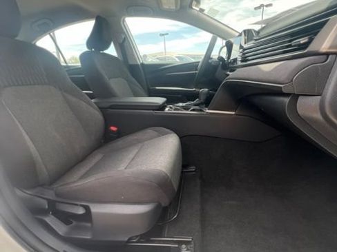 Used 2025 Toyota Camry LE FWD image 32
