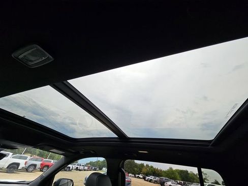 New 2026 GMC Acadia AT4 w/ Luxury Package image 27