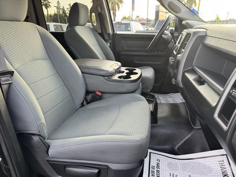 Used 2015 RAM 2500 Tradesman w/ Chrome Appearance Group image 17