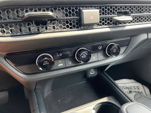 Used 2023 Honda HR-V LX image 10