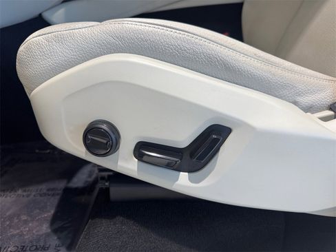 Certified 2023 Volvo XC90 B6 Plus w/ Protection Package Premier image 25