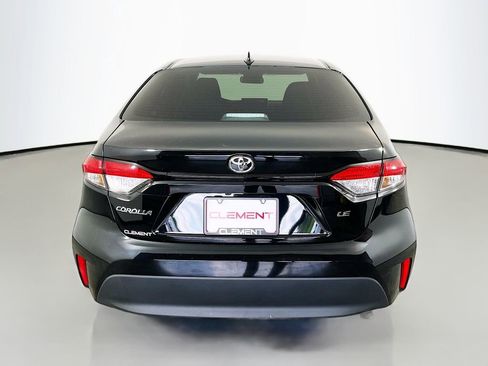 Used 2025 Toyota Corolla LE FWD image 8