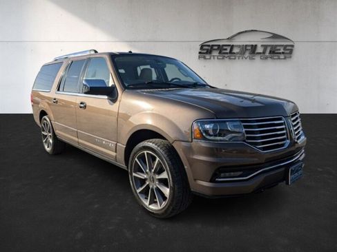 Used 2017 Lincoln Navigator L Reserve image 1