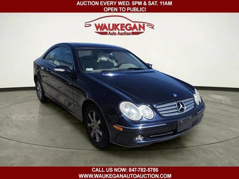 Used 2004 Mercedes-Benz CLK 320 CLK 320 2dr Coupe image 2