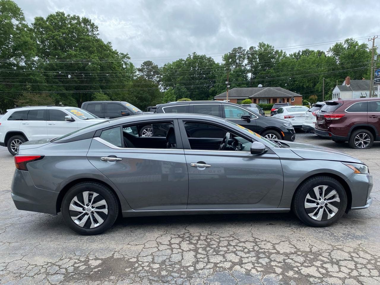 Used 2023 Nissan Altima 2.5 S FWD image 4