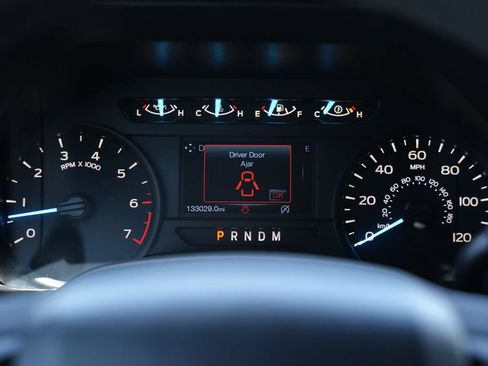 Used 2019 Ford F150 XL w/ Equipment Group 101A Mid RWD image 10