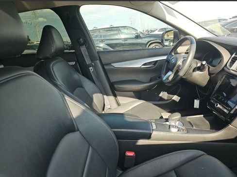 Used 2021 INFINITI QX50 Luxe image 17