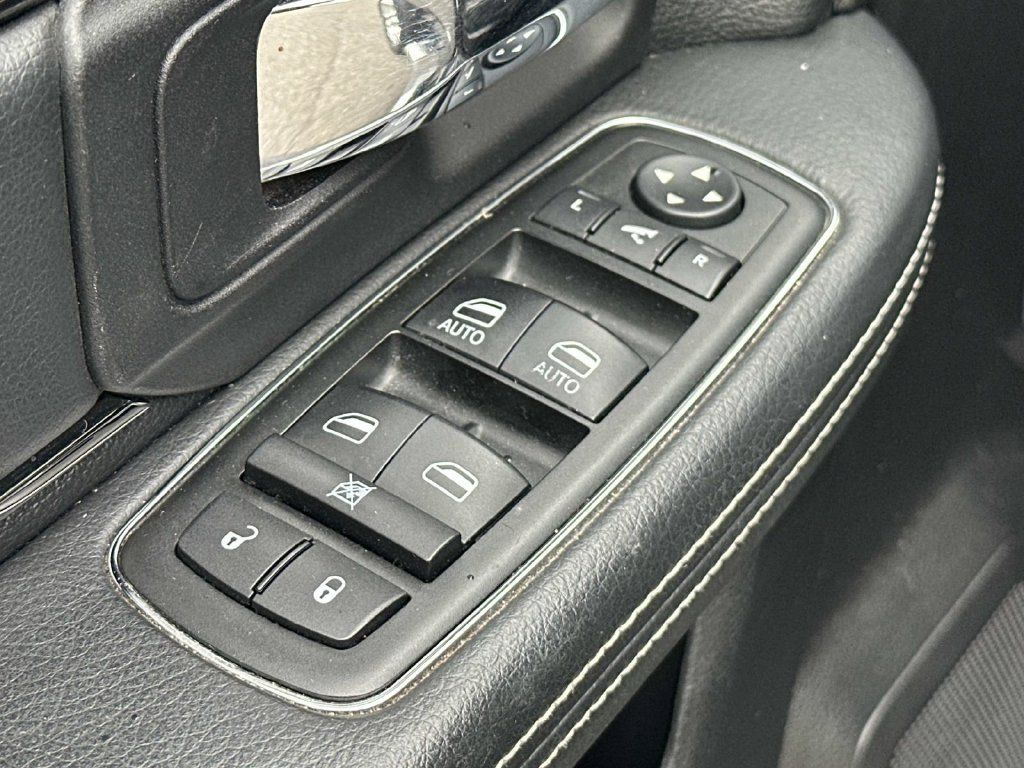 Used 2015 RAM 1500 Sport w/ Convenience Group AWD/4WD image 18