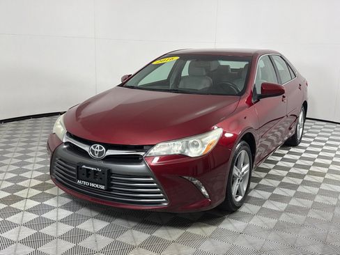 Used 2016 Toyota Camry LE FWD image 9
