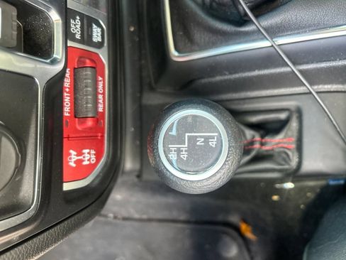 Used 2021 Jeep Wrangler Unlimited Rubicon AWD/4WD image 25