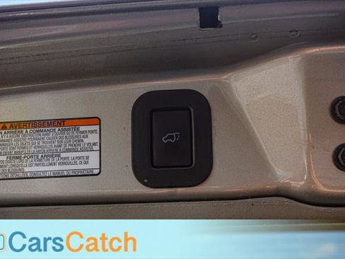 Used 2017 Toyota Sienna XLE w/ XLE Navigation Package FWD image 45