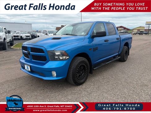 Used 2019 RAM 1500 Express w/ Hydro Blue Sport Package AWD/4WD image 3