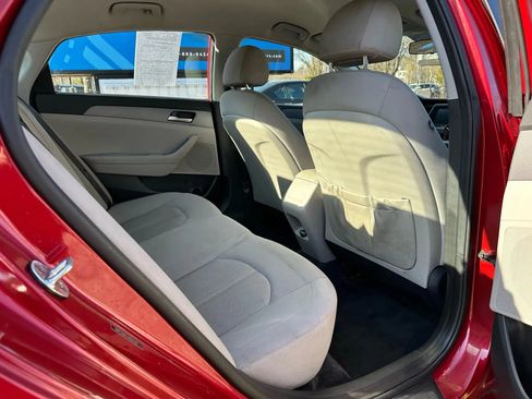 Used 2018 Hyundai Sonata SE FWD image 16