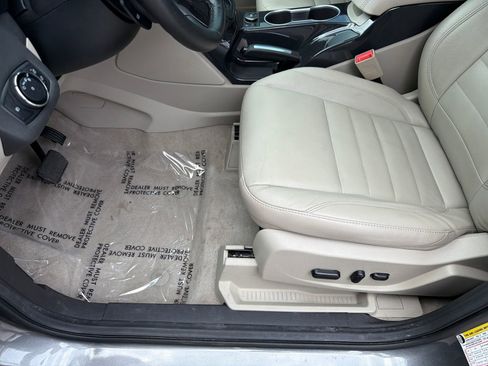 Used 2014 Ford Escape Titanium FWD image 28