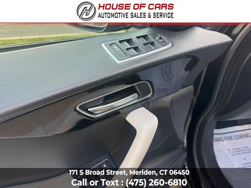 Used 2017 Jaguar F-PACE Prestige AWD/4WD image 35