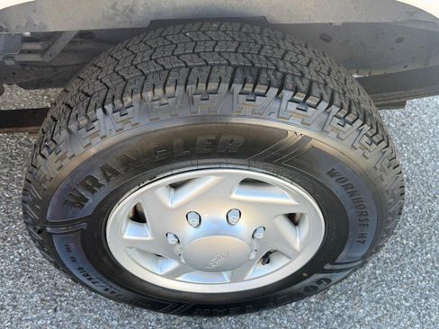 Used 2012 Ford E-250 and Econoline 250 w/ Premium Van Group image 54