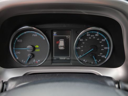 Certified 2018 Toyota RAV4 XLE AWD/4WD image 21