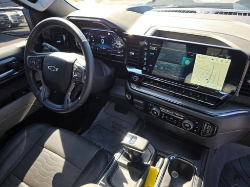 Used 2023 Chevrolet Silverado 1500 ZR2 w/ Technology Package AWD/4WD image 11