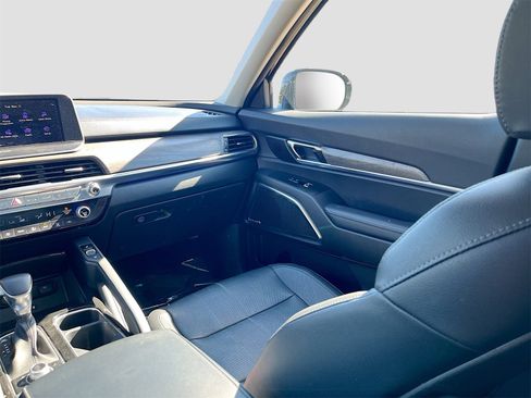 Used 2022 Kia Telluride SX w/ Nightfall Edition Package image 25