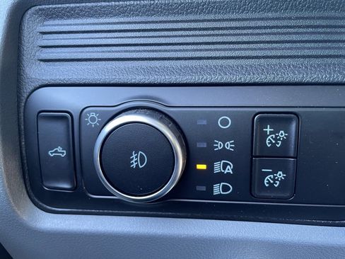 New 2025 Ford F550 4x4 Regular Cab Super Duty image 17