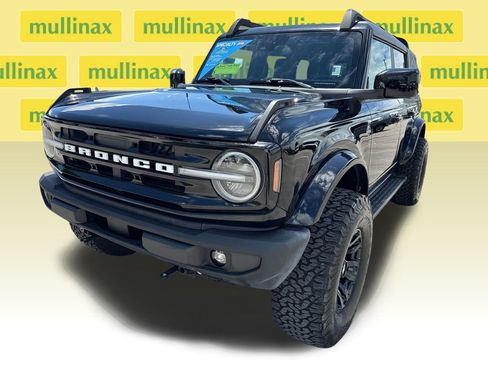 Used 2021 Ford Bronco Outer Banks AWD/4WD image 9