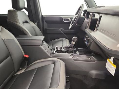 New 2025 Ford Bronco Outer Banks image 24