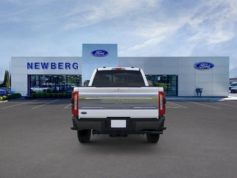 New 2025 Ford F250 King Ranch w/ FX4 Off-Road Package AWD/4WD image 7