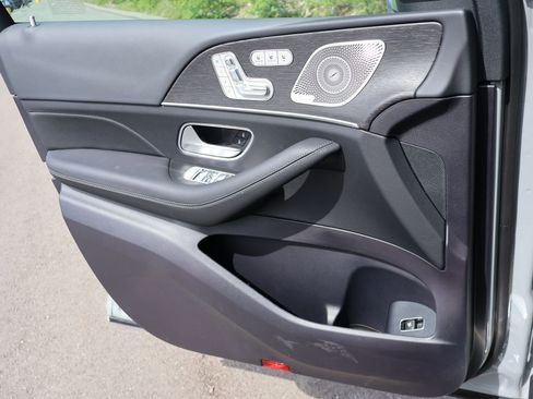 New 2026 Mercedes-Benz GLS 450 4MATIC image 37